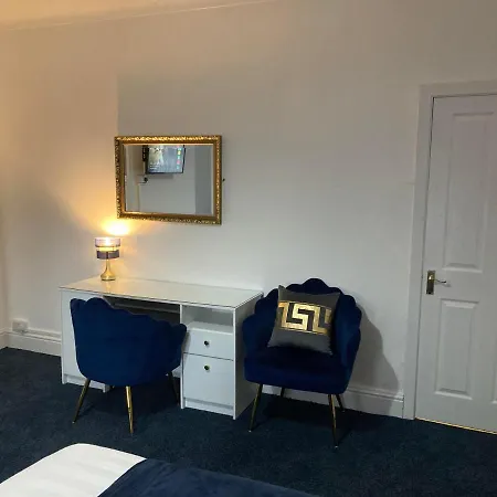 Agapi Apartment - Sea View Sleeps Ten Blackpool Exterior foto