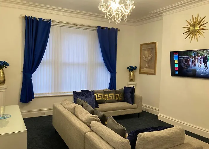 Agapi Apartment - Sea View Sleeps Ten